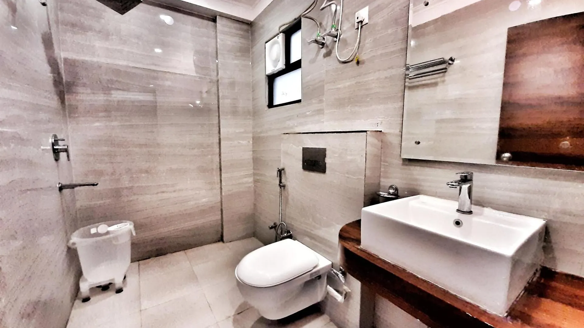 Hotel Delhi Aerocity, Nh 48 Neu-Delhi
