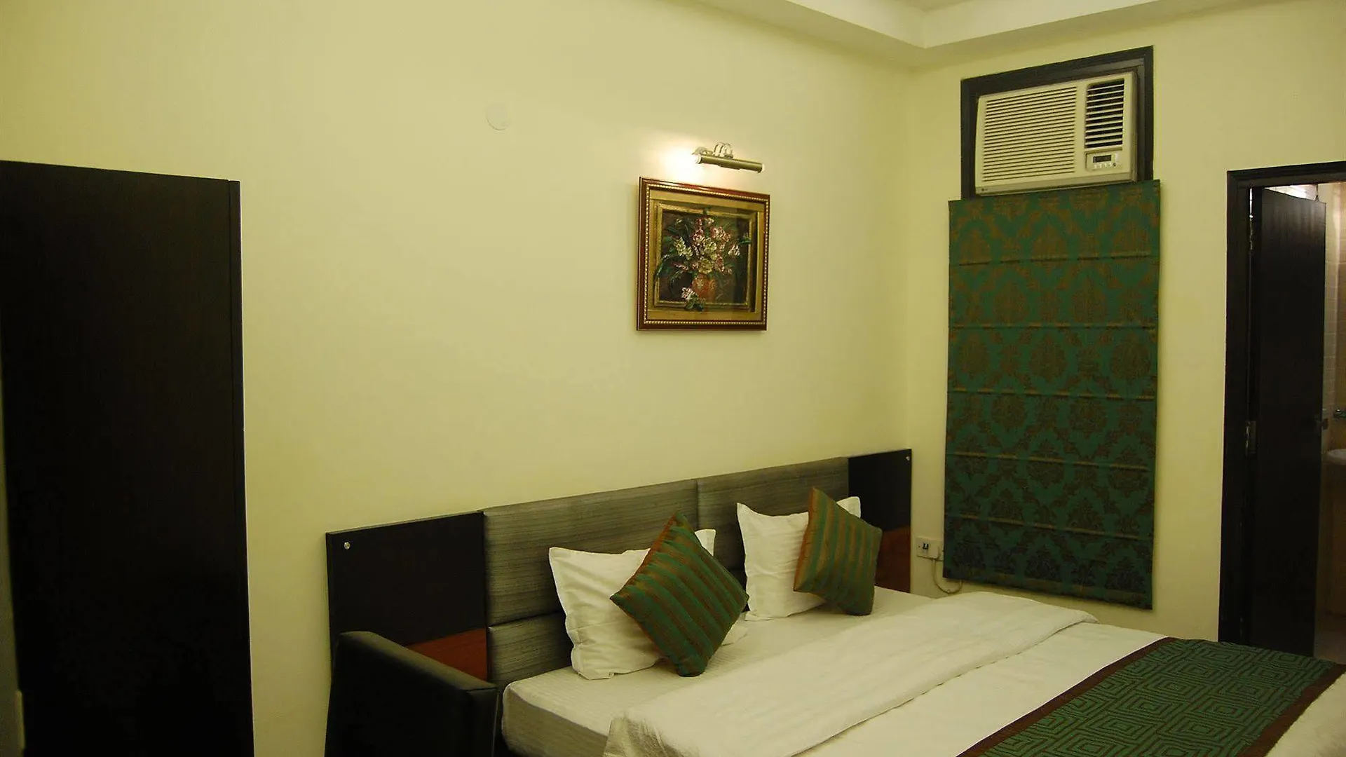 Hotel Delhi Aerocity, Nh 48 New Delhi